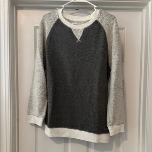 ZYIA Black and White Sweatshirt